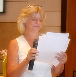 Outgoing president, Bea Grunwell, says thank you to the club members, and especially the committee that did such a great job during the past year.